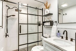 Lake & Beach Access: Bbq-ready Poconos Retreat!