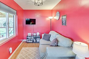 Mtn-view Eureka Apartment: Walk to Eateries!