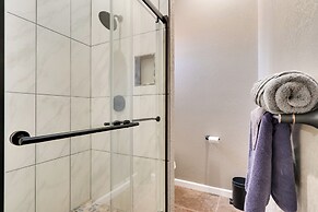 Walk to Wineries: Elgin Wine Country Retreat!