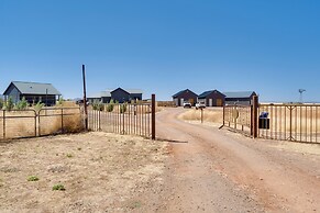 Walk to Wineries: Elgin Wine Country Retreat!