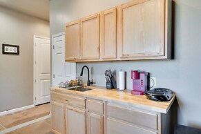 Walk to Wineries: Elgin Wine Country Retreat!