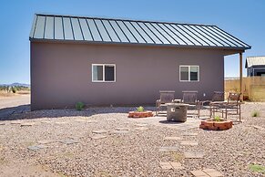 Walk to Wineries: Elgin Wine Country Retreat!