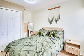 5 Mi to Lake Monroe: Chic Home w/ Saltwater Pool!