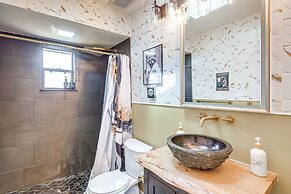 5 Mi to Lake Monroe: Chic Home w/ Saltwater Pool!