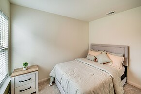 Patio & Fenced Yard: Peaceful Venus Retreat