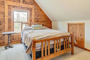 8 Mi to IU: Cabin w/ Reading Nook, Fire Pit & Yard