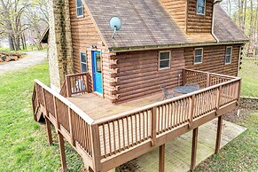 8 Mi to IU: Cabin w/ Reading Nook, Fire Pit & Yard