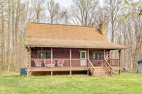 8 Mi to IU: Cabin w/ Reading Nook, Fire Pit & Yard