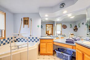 Furnished Deck w/ Forested Views: Manawa Home!