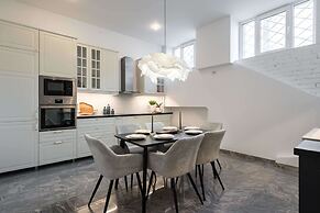 Stunning 3BR Apartment in Bucharest