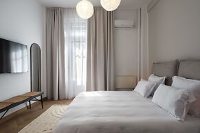 Stunning 3BR Apartment in Bucharest