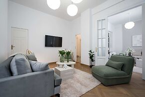 Stunning 3BR Apartment in Bucharest