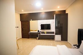 Abram Hills Hotel Ltd