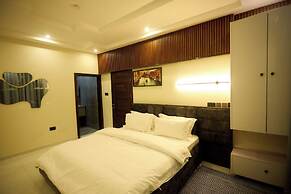 Abram Hills Hotel Ltd