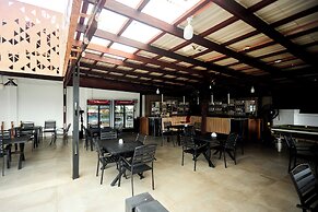 Abram Hills Hotel Ltd