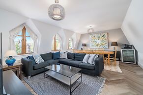 JOIVY Modern and elegant 2-bedrooms apt
