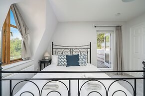 JOIVY Modern and elegant 2-bedrooms apt