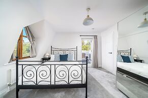 JOIVY Modern and elegant 2-bedrooms apt