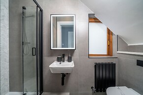 JOIVY Modern and elegant 2-bedrooms apt