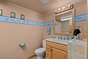 Elk Rapids On Cosby Creek 3 Bedroom Cabin