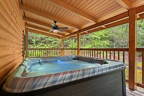 Elk Rapids On Cosby Creek 3 Bedroom Cabin