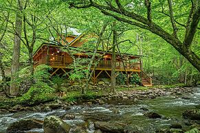 Elk Rapids On Cosby Creek 3 Bedroom Cabin