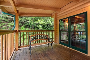 Elk Rapids On Cosby Creek 3 Bedroom Cabin