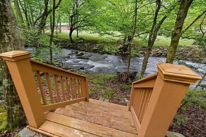 Elk Rapids On Cosby Creek 3 Bedroom Cabin