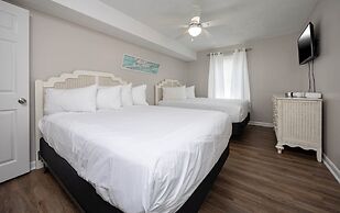 Phoenix East 2 2095 3 Bedroom Condo