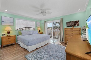 140 Barefoot Bungalow: 4br/2ba W/ Heated Pool! 4 Bedroom Home