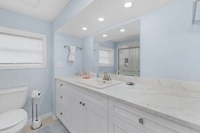 140 Barefoot Bungalow: 4br/2ba W/ Heated Pool! 4 Bedroom Home