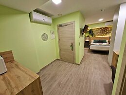 Feeling Home - Suites&Rooms