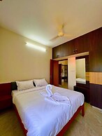 Queen's Hotel Service Apartment Salem