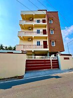 Queen's Hotel Service Apartment Salem