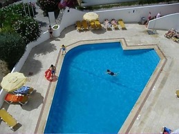 White Light Terrace Alvor Flat