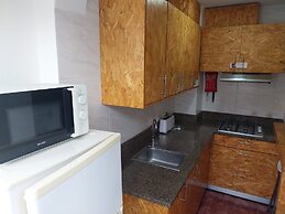 Huge 3 Bedrooms Balcony Flat for 8 pax