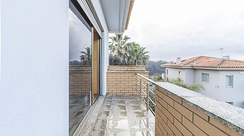 Gorgeous Villa Looking to Douro