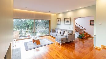 Gorgeous Villa Looking to Douro