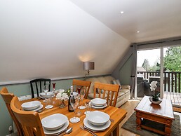 23 Valley Lodge With Hot Tub