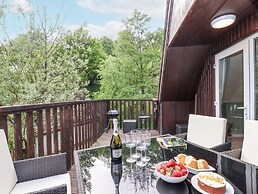 23 Valley Lodge With Hot Tub