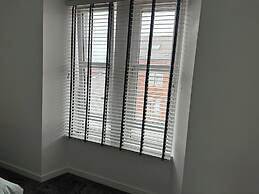 Central 3-bed Seaside Apartment - Sleeps 5