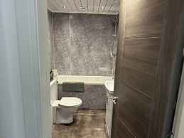 Central 3-bed Seaside Apartment - Sleeps 5