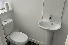 Central 3-bed Seaside Apartment - Sleeps 5