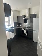 Central 3-bed Seaside Apartment - Sleeps 5