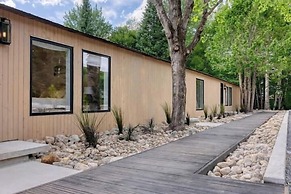 Le Marbella Cabin Resort