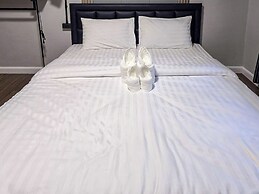 The Eight Chiang Rai