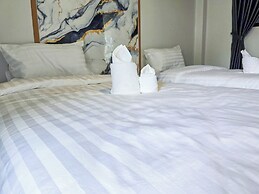 The Eight Chiang Rai