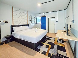 The Eight Chiang Rai