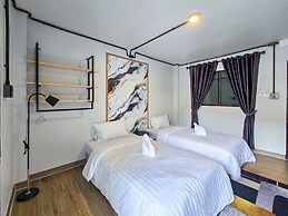 The Eight Chiang Rai