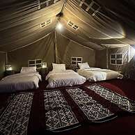 Hobbiton LakeSide Resorts